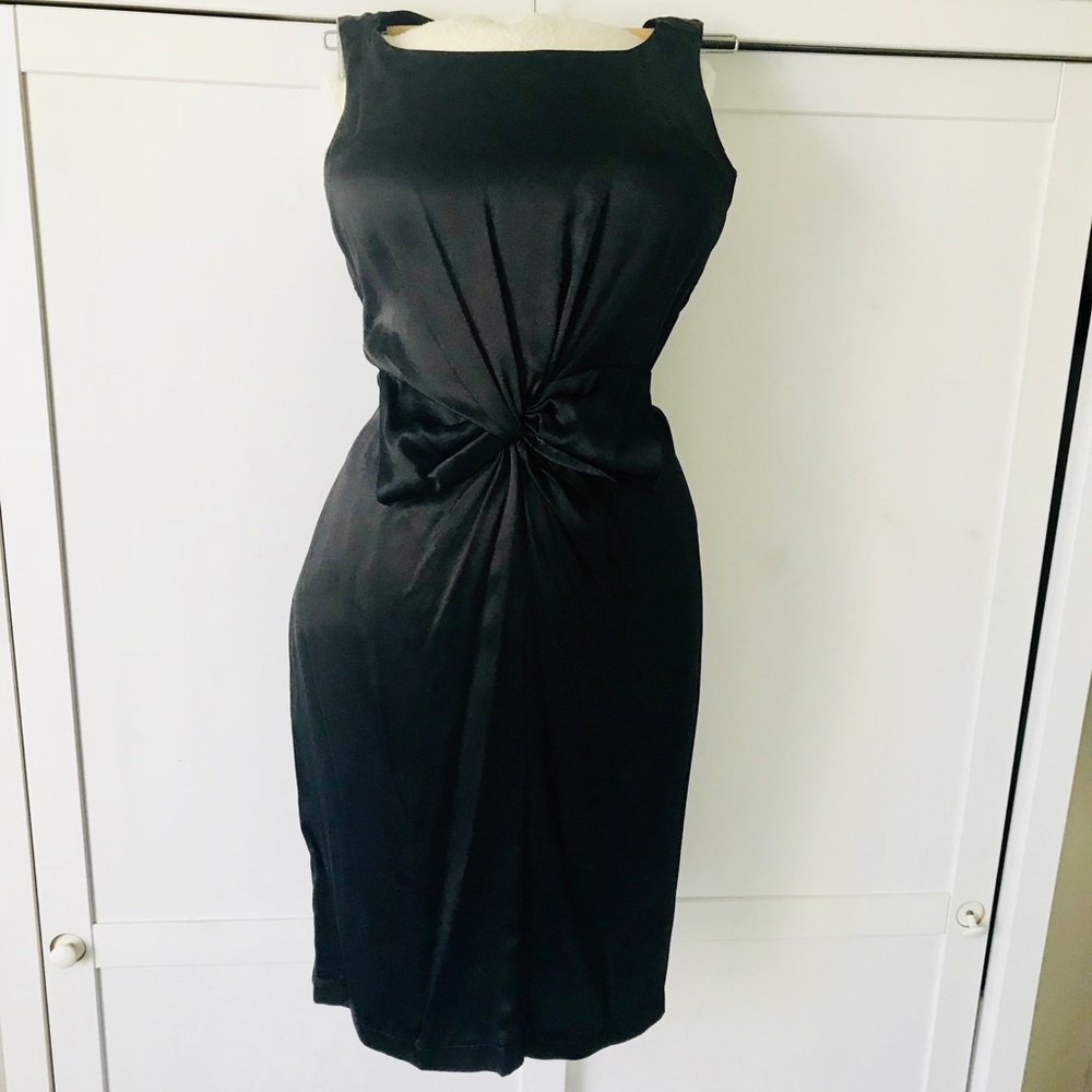 Little silk black dress